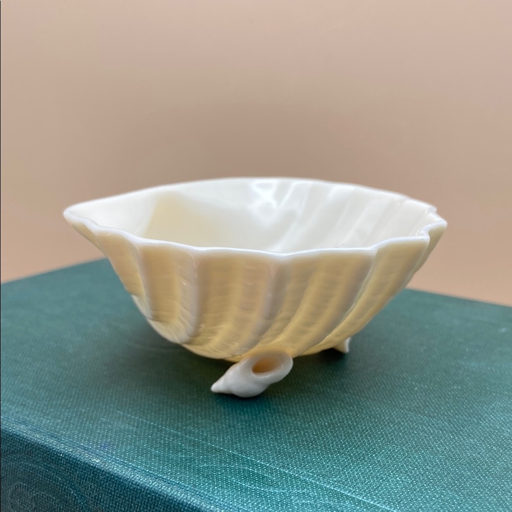 Belleek Porcelain Neptune Shell Open Sugar Dish - 7th Mark